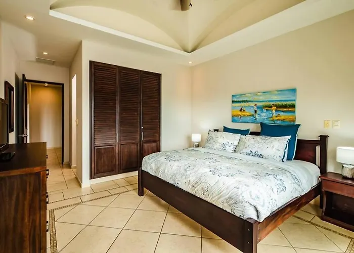 Oceanview Escape Large Pool And 247 Security!